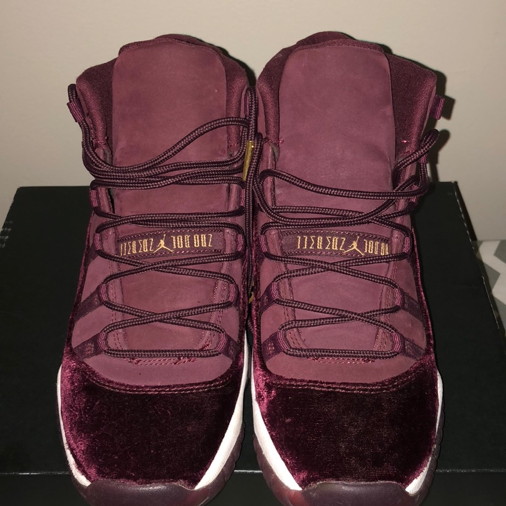 Euc AIR JORDAN 11 RETRO RL GG "VELVET" size 7y